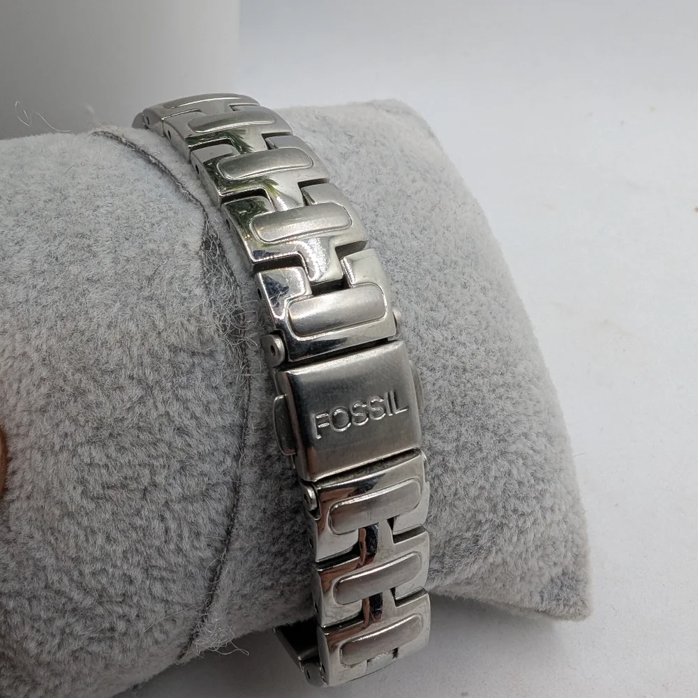 Fossil Sleek Black‎ and Silver watch